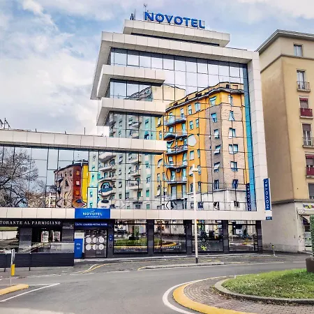 Novotel Centro 4* Parme