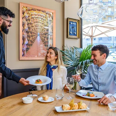 Novotel Centro Hotel 4*