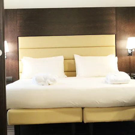 מלון Novotel Centro פארמה