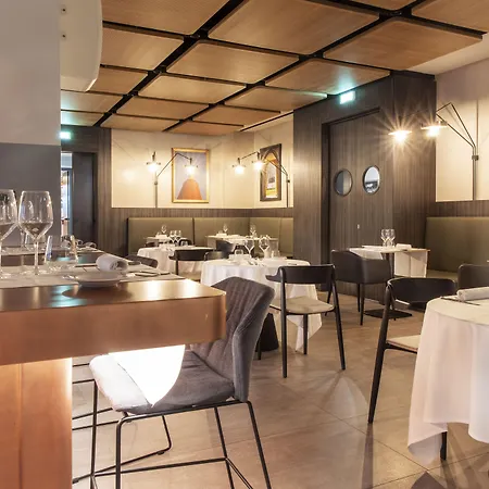 Novotel Centro מלון פארמה