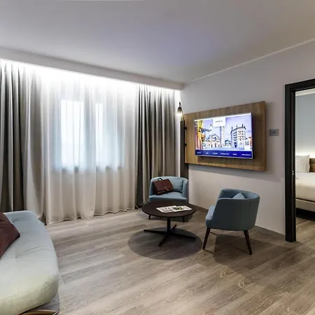 Hotel Novotel Centro Parme
